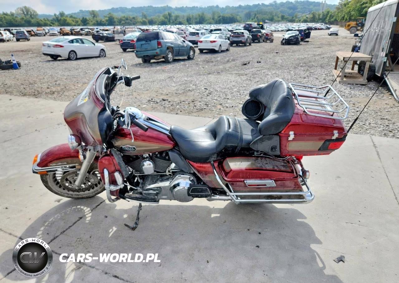 2009 Harley-Davidson Flhtcu VIN:1HD1FC4139Y663101 - 3