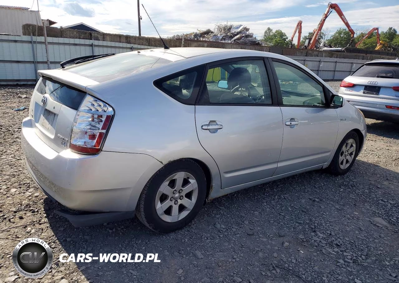 2008 Toyota Prius Base VIN:JTDKB20U883305175 - 3