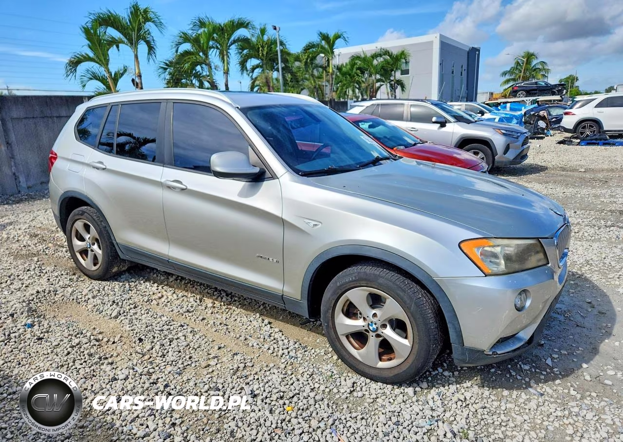 2011 BMW X3 xDrive28I VIN:5UXWX5C51BLW13643 - 4