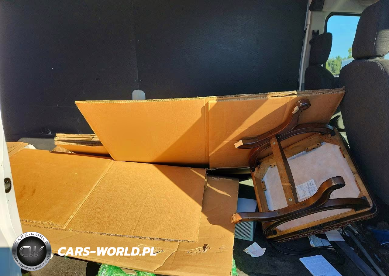 2019 Ford Transit 250 Delivery Van VIN:1FTYR2CM2KKB38794 - 11