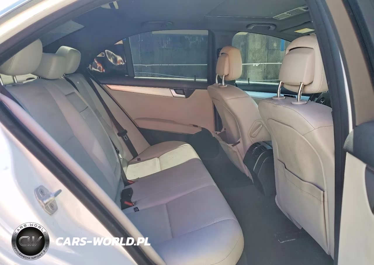 2014 Mercedes-Benz C 250 VIN:WDDGF4HBXEG172180 - 10