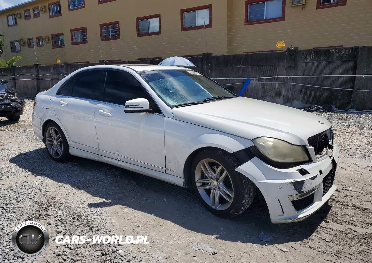 2014 Mercedes-Benz C 250 VIN:WDDGF4HBXEG172180 - 4