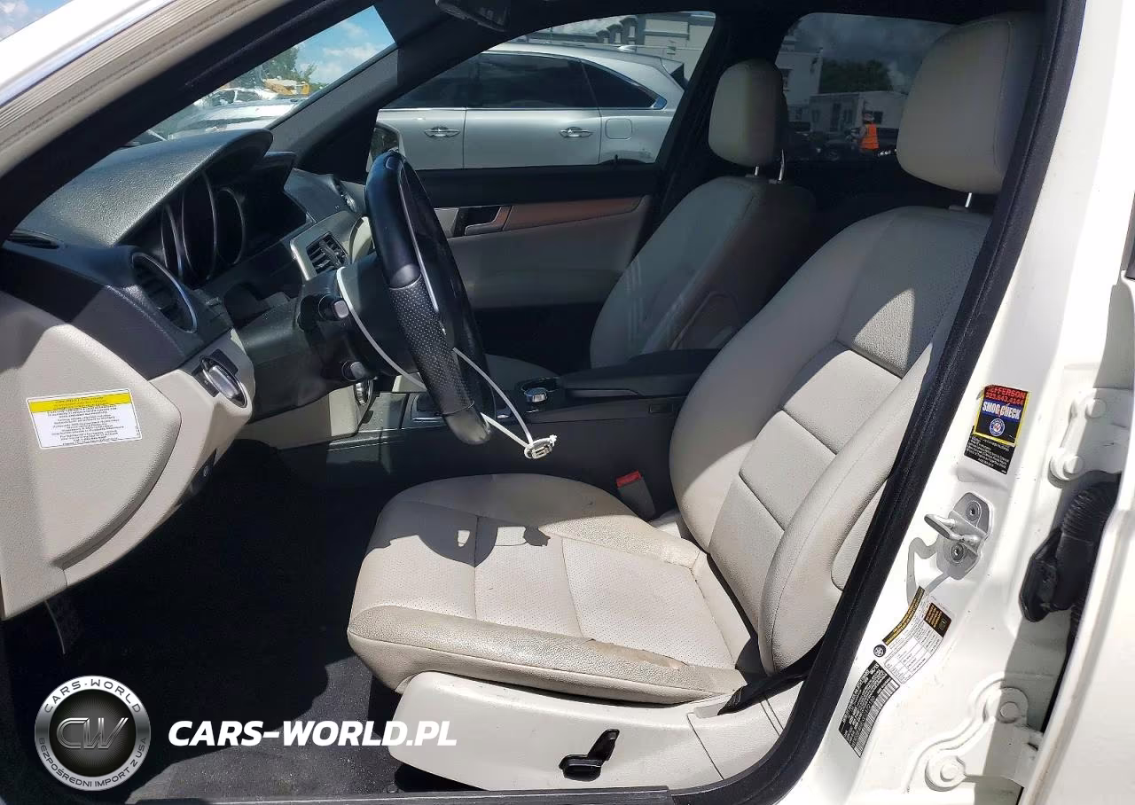 2014 Mercedes-Benz C 250 VIN:WDDGF4HBXEG172180 - 7