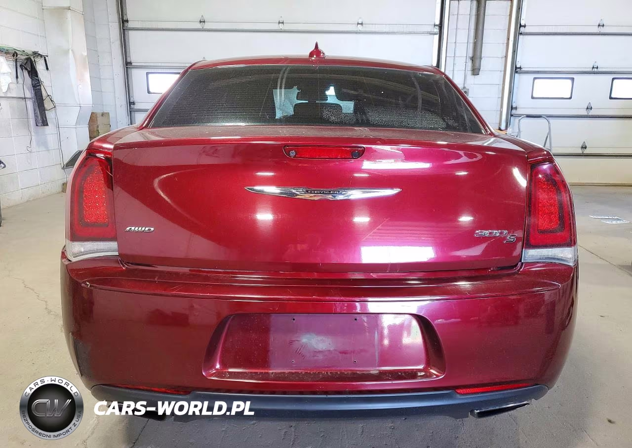 2018 Chrysler 300 S VIN:2C3CCAGGXJH141401 - 6