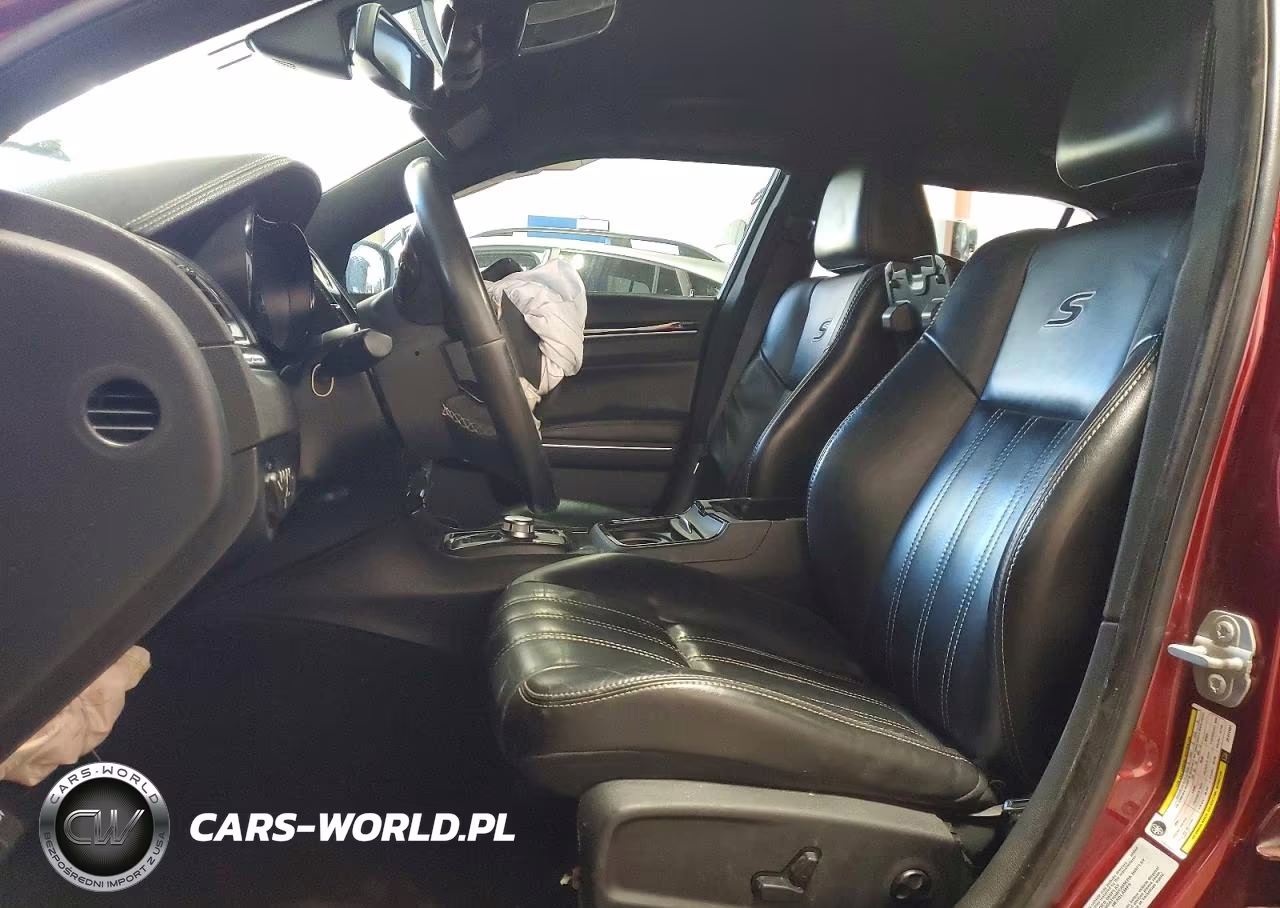2018 Chrysler 300 S VIN:2C3CCAGGXJH141401 - 7