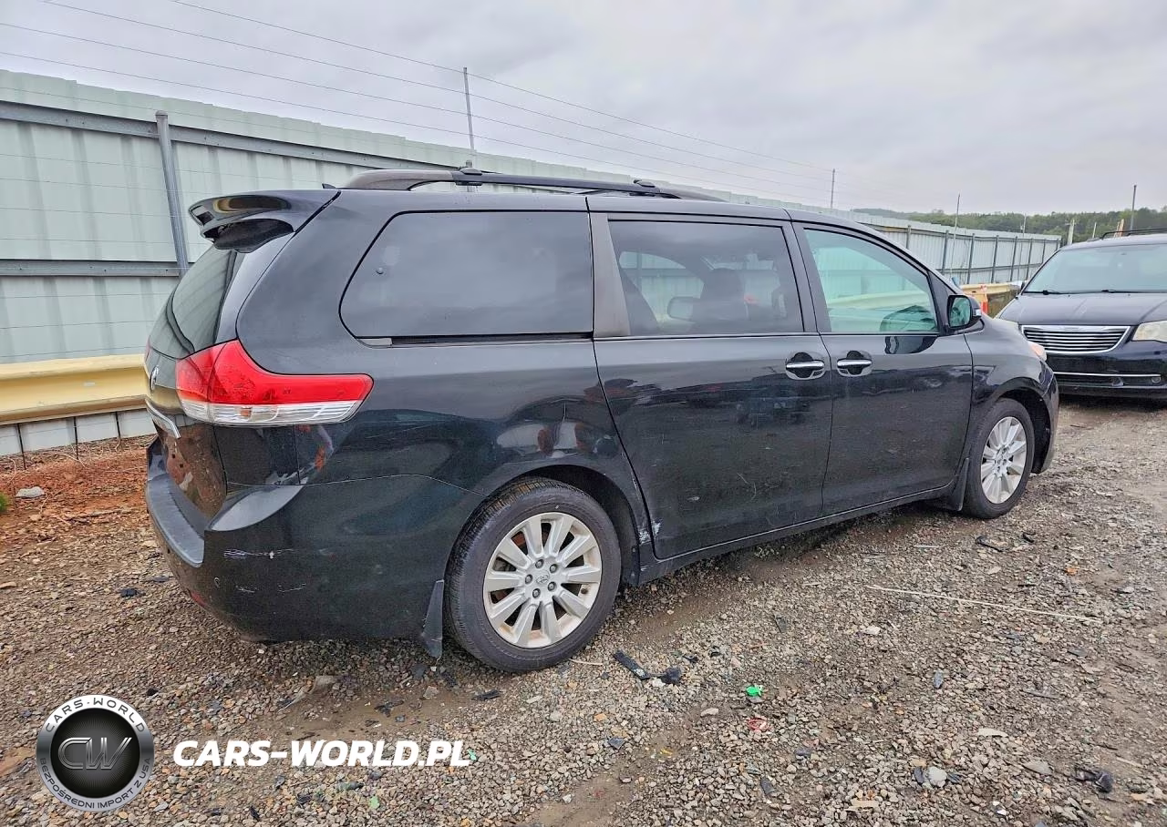 2013 Toyota Sienna Limited 7-Passenger VIN:5TDDK3DC0DS058145 - 3