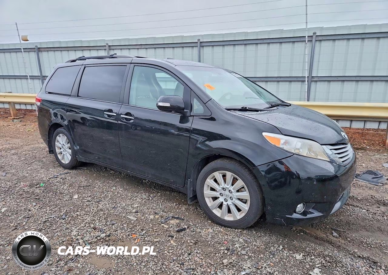 2013 Toyota Sienna Limited 7-Passenger VIN:5TDDK3DC0DS058145 - 4