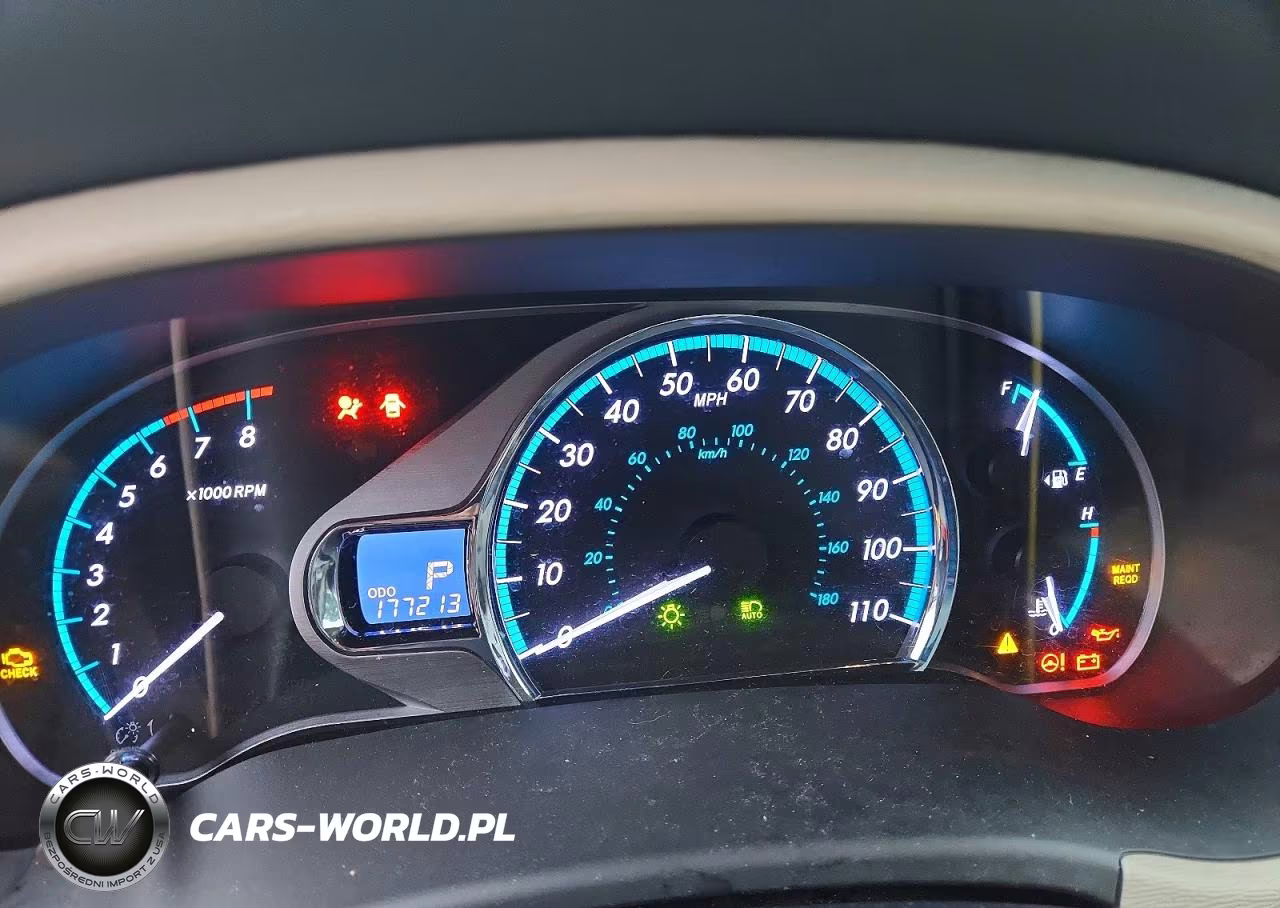 2013 Toyota Sienna Limited 7-Passenger VIN:5TDDK3DC0DS058145 - 9