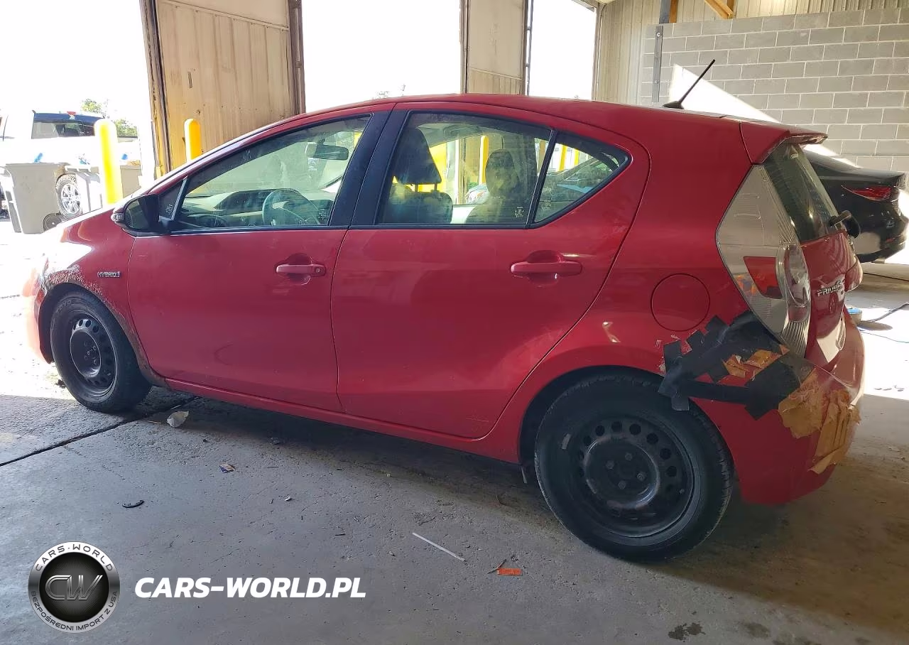 2013 Toyota Prius C Two VIN:JTDKDTB35D1045330 - 2