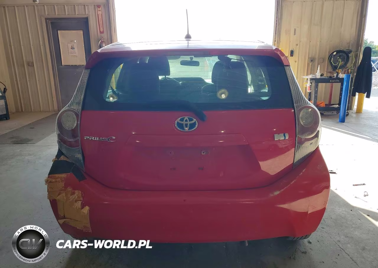 2013 Toyota Prius C Two VIN:JTDKDTB35D1045330 - 6