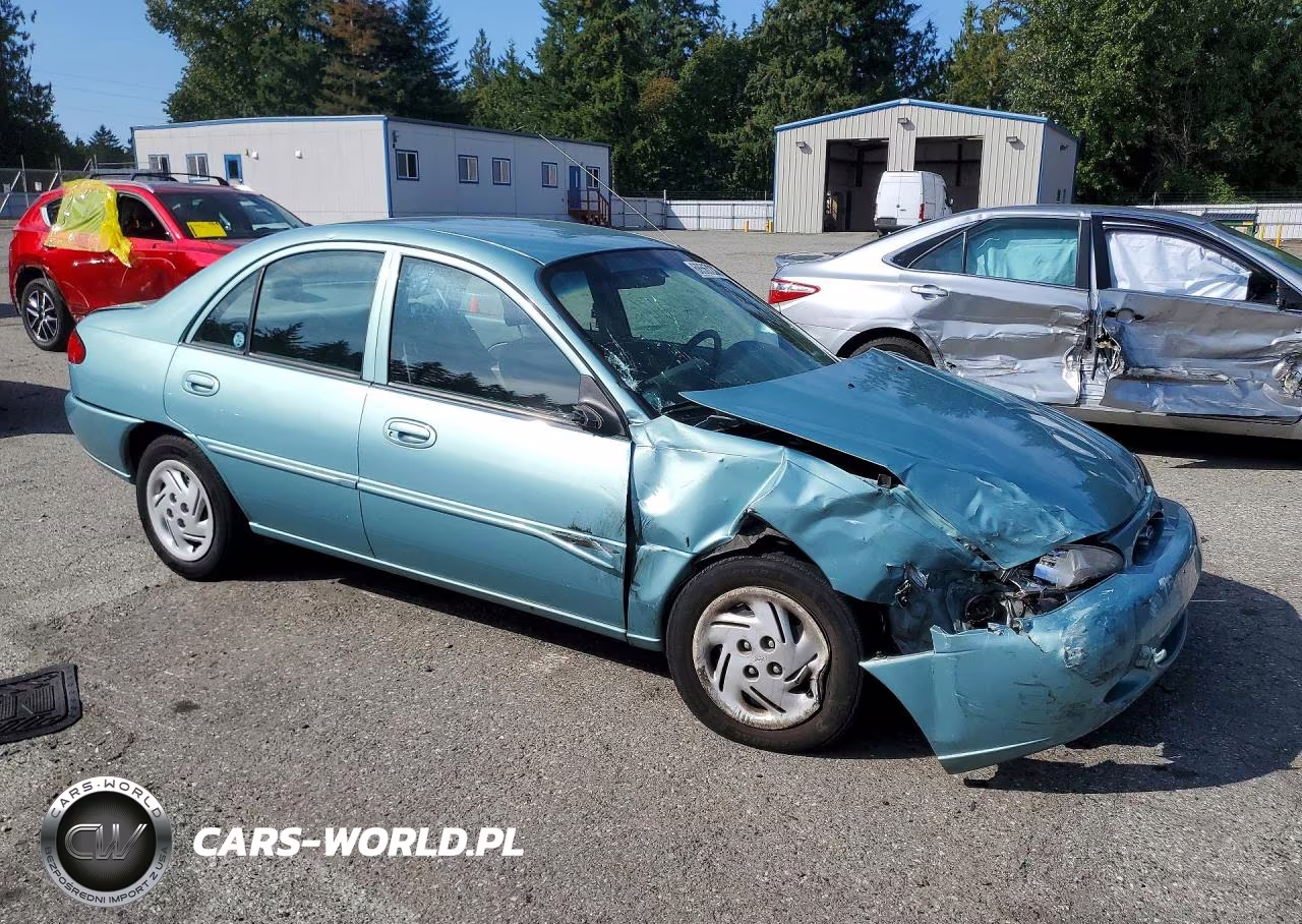1999 Ford Escort Se VIN:1FAFP13P8XW109758 - 4