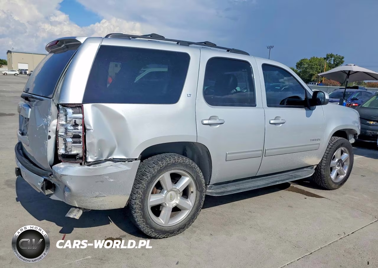 2013 Chevrolet Tahoe C1500 Lt VIN:1GNSCBE00DR355733 - 3