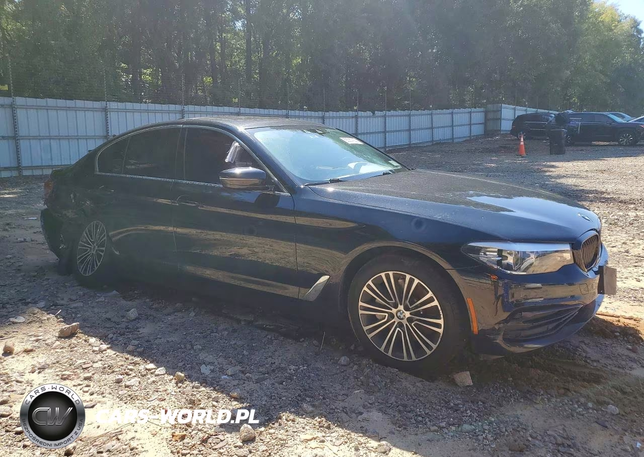 2019 BMW 530 Xi VIN:WBAJA7C52KG911942 - 4