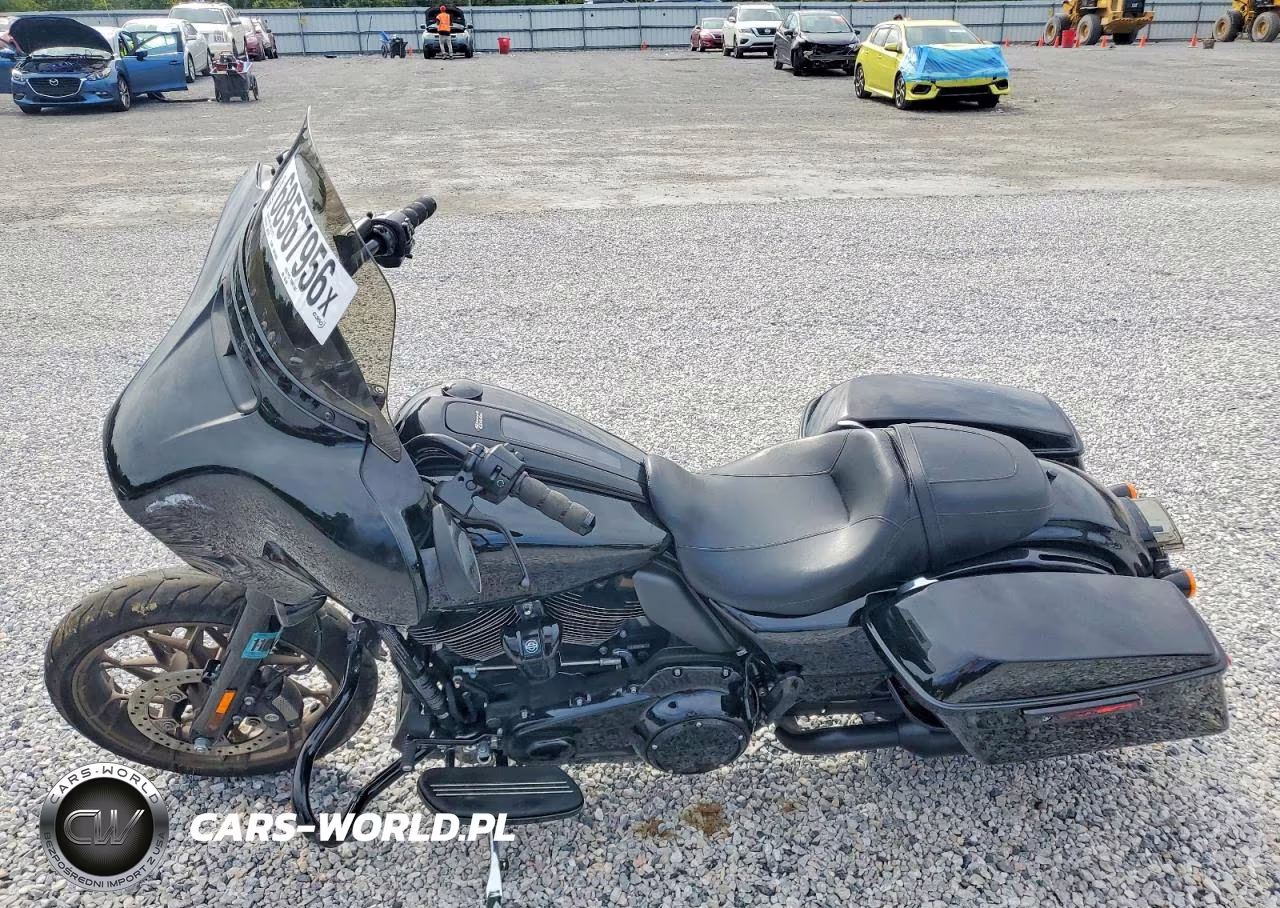 2023 Harley-Davidson Flhxst VIN:1HD1ABL15PB655446 - 3