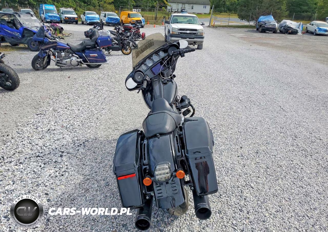 2023 Harley-Davidson Flhxst VIN:1HD1ABL15PB655446 - 4