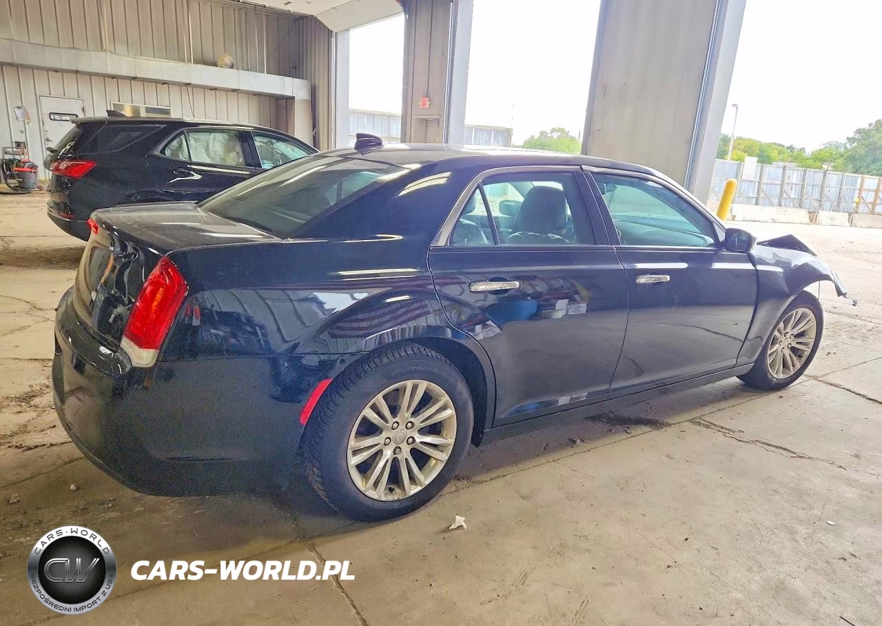 2017 Chrysler 300C VIN:2C3CCAEG2HH564891 - 3