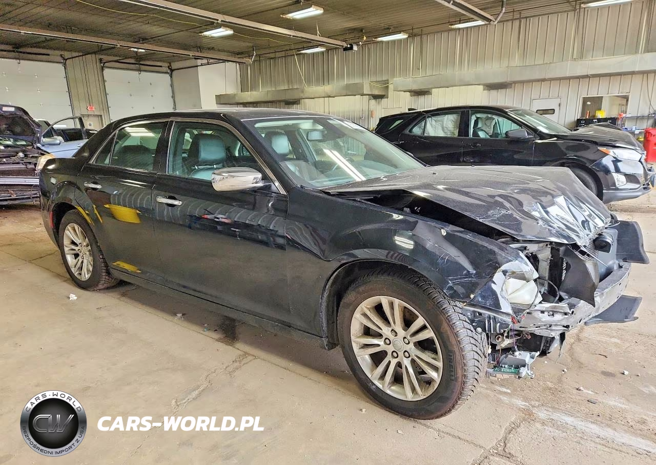 2017 Chrysler 300C VIN:2C3CCAEG2HH564891 - 4