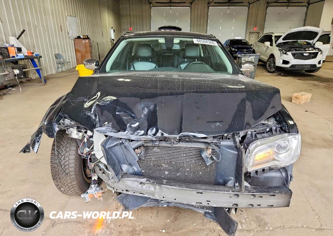 2017 Chrysler 300C VIN:2C3CCAEG2HH564891 - 5
