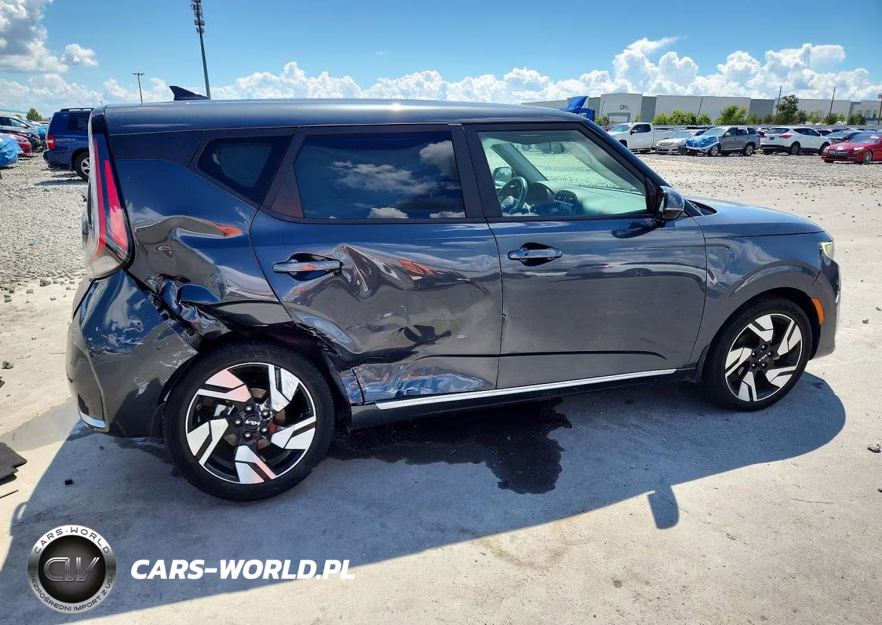 2025 Kia Soul Gt Line VIN:KNDJ53AU7S7255411 - 3