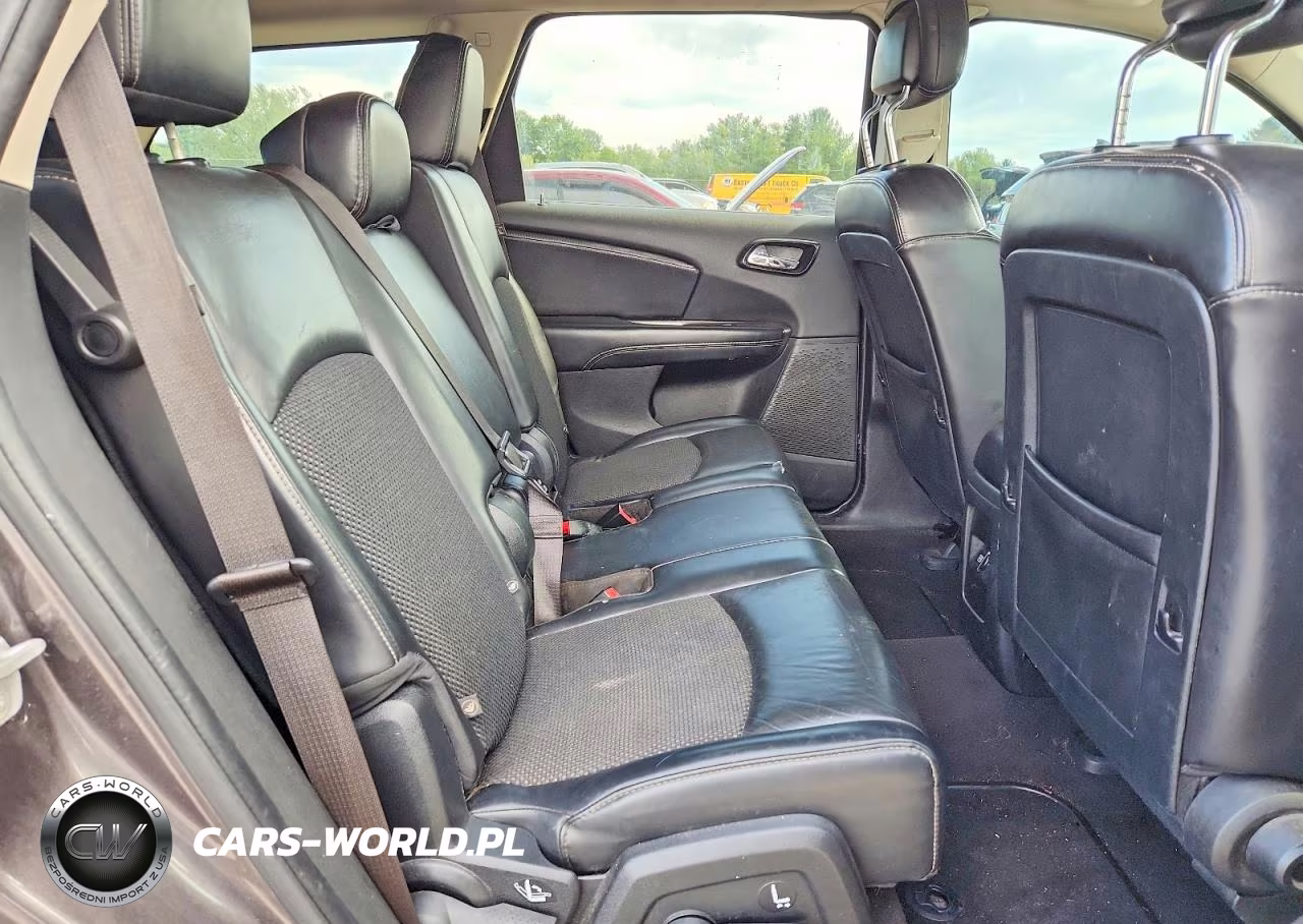 2018 Dodge Journey Crossroad VIN:3C4PDDGG9JT387228 - 11