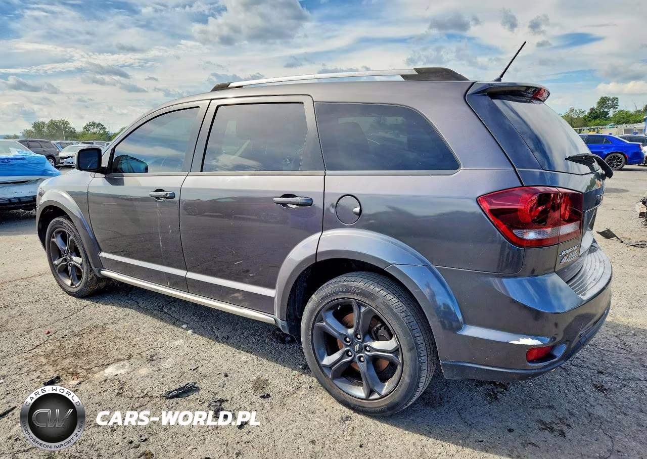2018 Dodge Journey Crossroad VIN:3C4PDDGG9JT387228 - 2