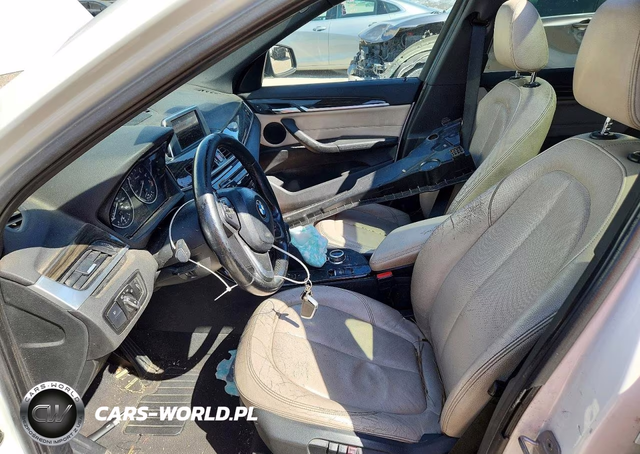 2016 BMW X1 xDrive28I VIN:WBXHT3Z35G4A51642 - 7