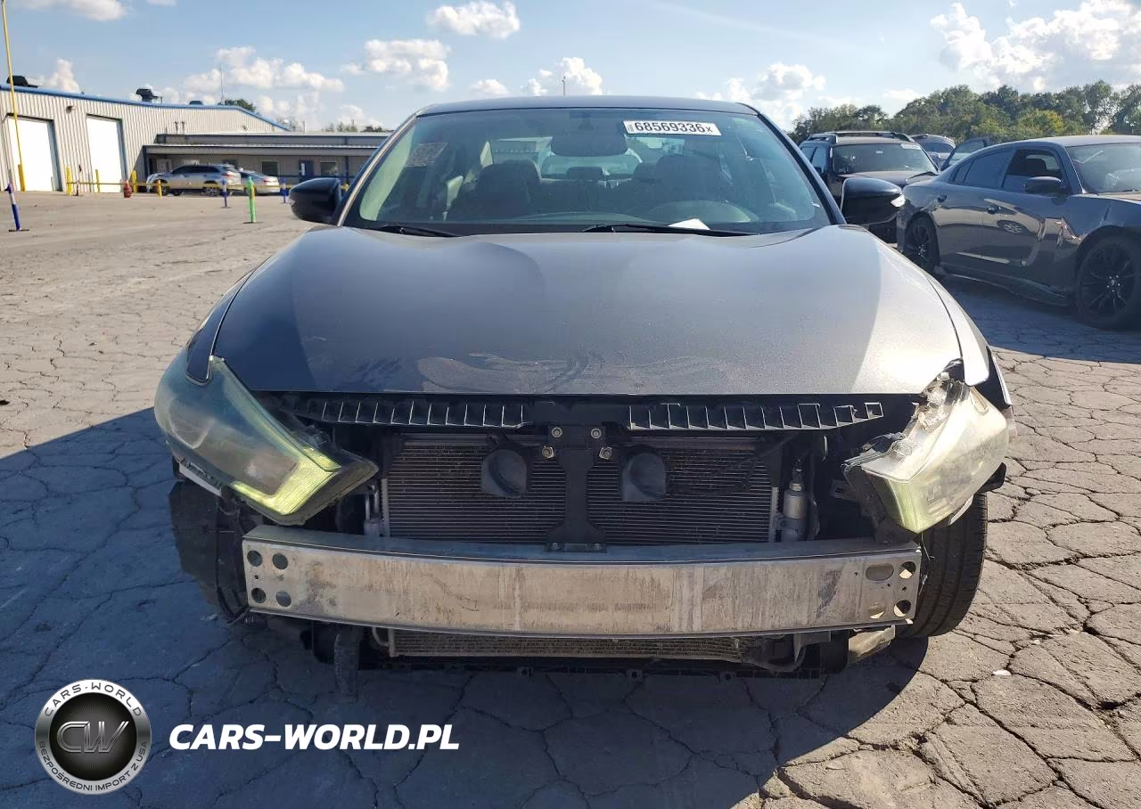 2017 Nissan Maxima 3.5 Sv VIN:1N4AA6AP6HC378615 - 5