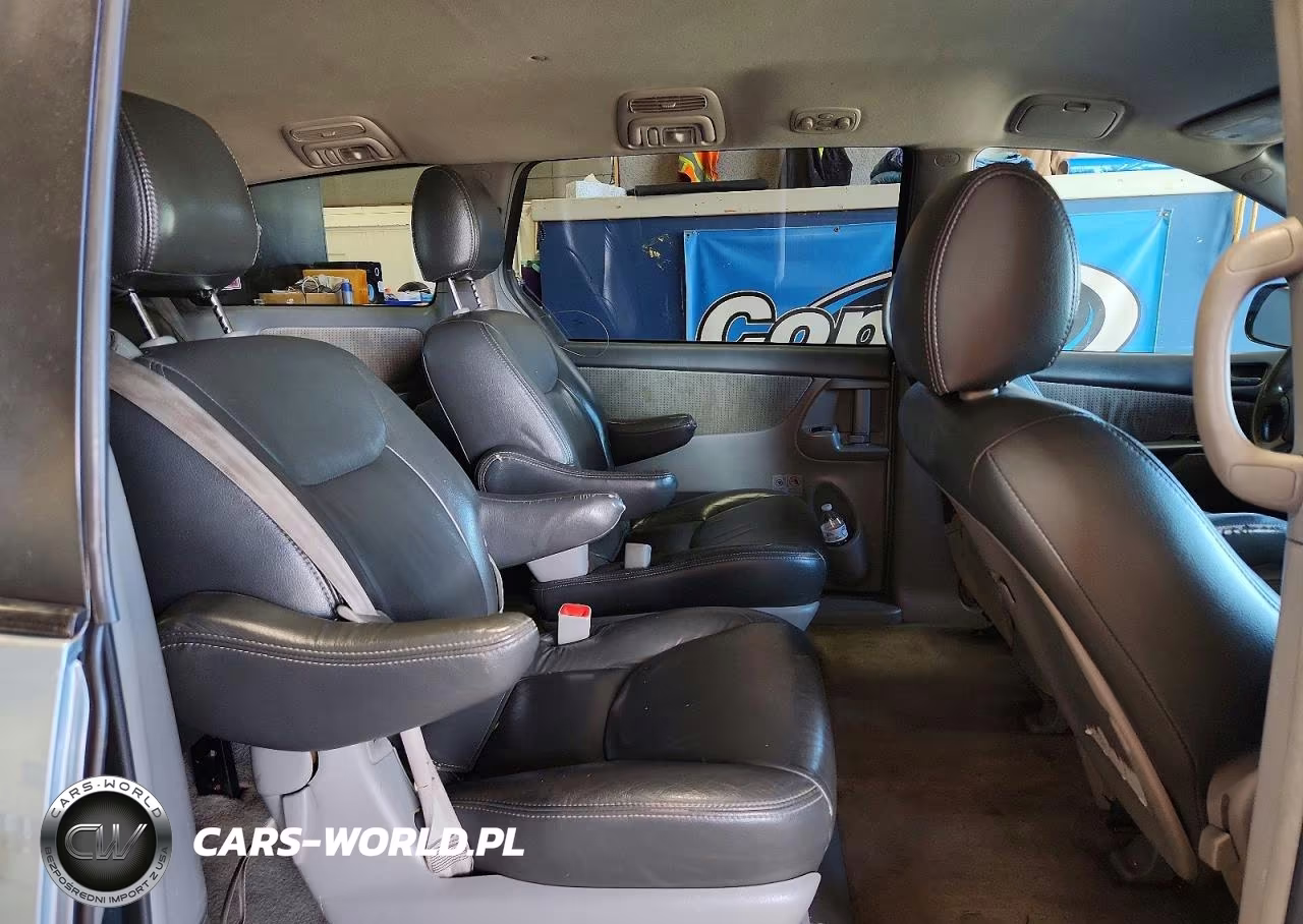 2009 Toyota Sienna Le 7-Passenger VIN:5TDZK23CX9S276361 - 11