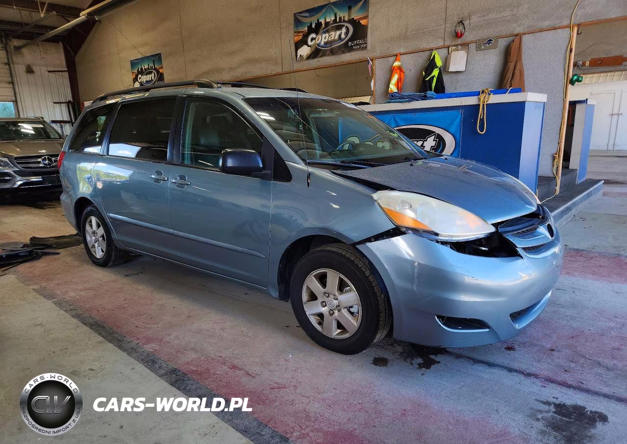 2009 Toyota Sienna Le 7-Passenger VIN:5TDZK23CX9S276361 - 4