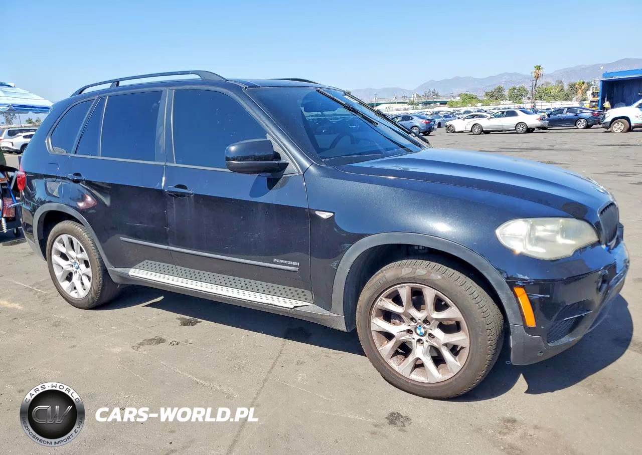 2013 BMW X5 xDrive35I VIN:5UXZV4C55D0B17670 - 4