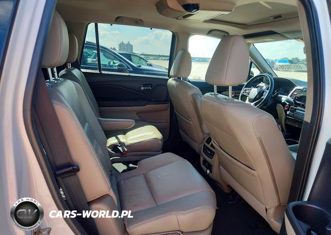 2020 Honda Pilot Touring VIN:5FNYF5H69LB008031 - 11