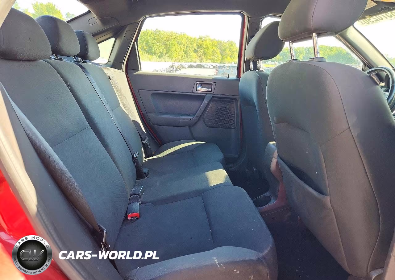 2010 Ford Focus Ses VIN:1FAHP3GN8AW280997 - 10
