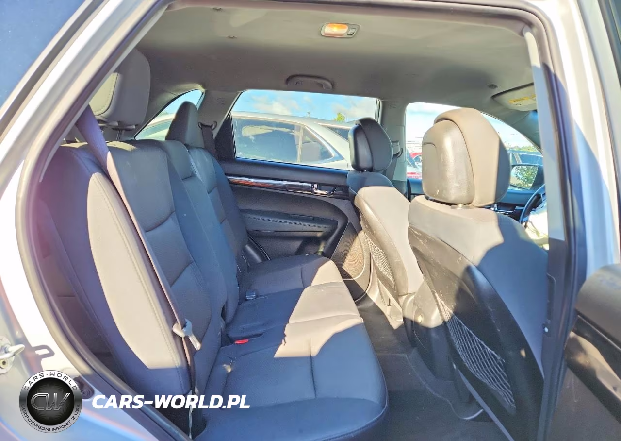 2012 Kia Sorento Lx VIN:5XYKTDA23CG287064 - 11