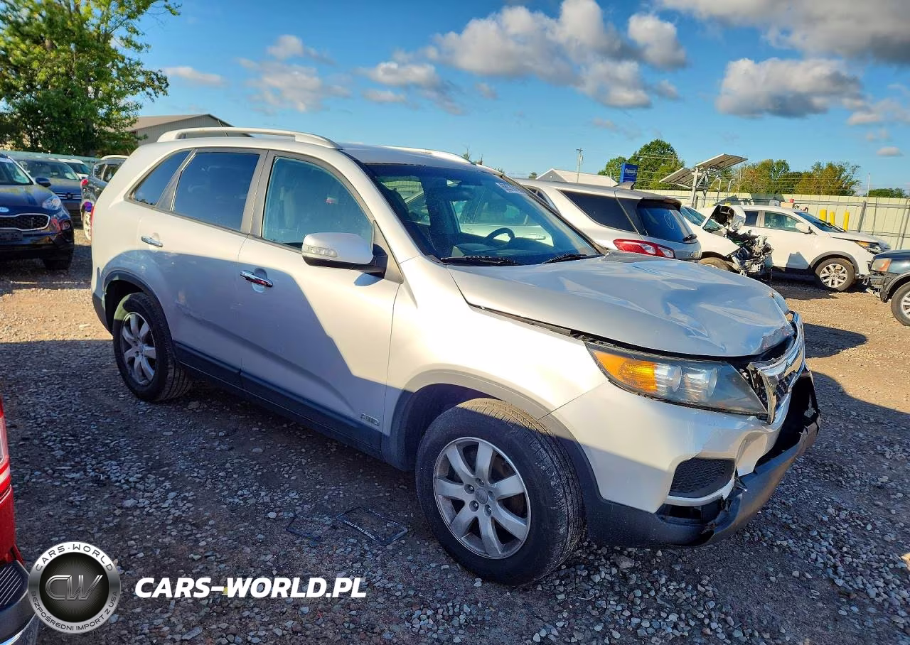 2012 Kia Sorento Lx VIN:5XYKTDA23CG287064 - 4