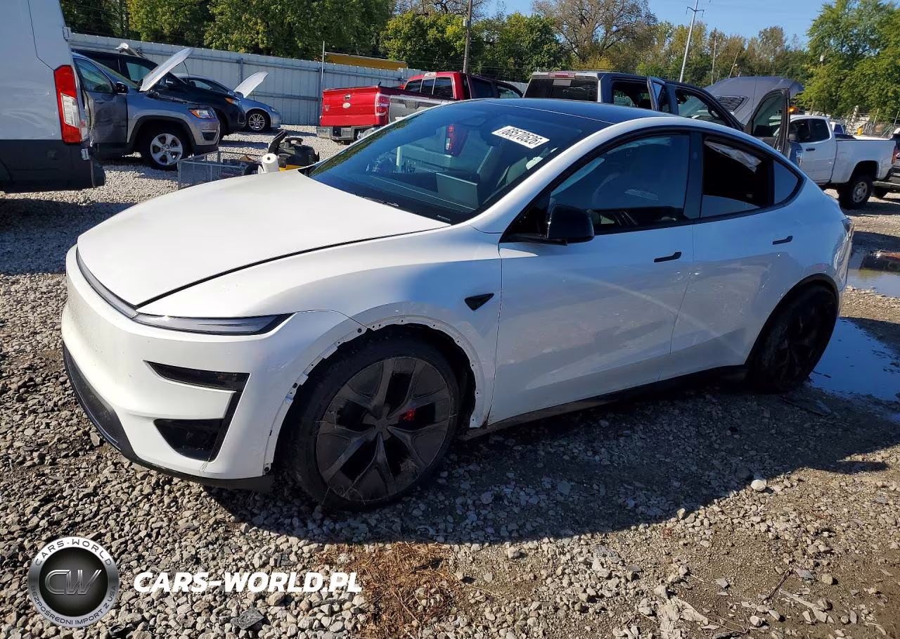 2026 Tesla Model Y – zdjęcie 1 z 13
