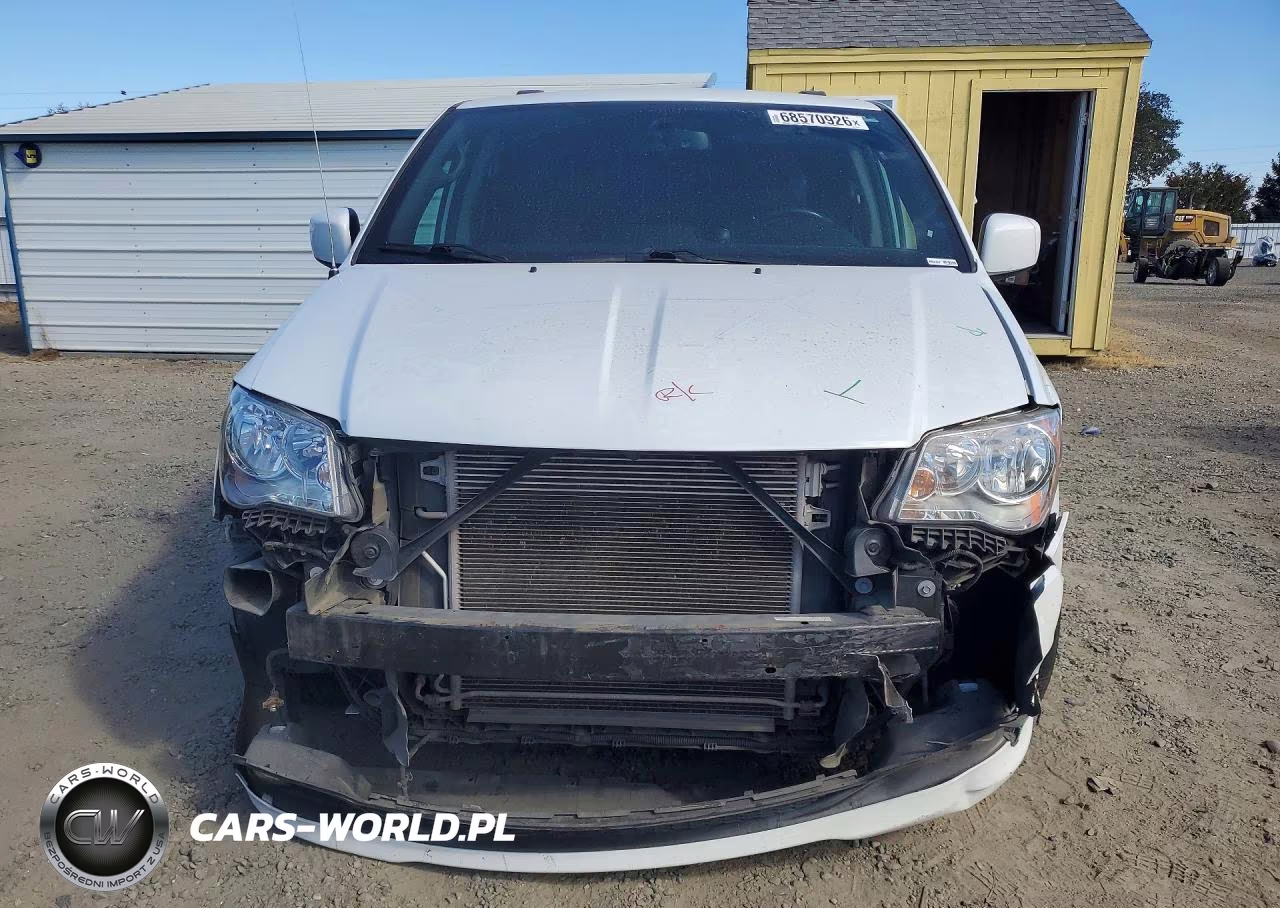 2018 Dodge Grand Caravan Sxt VIN:2C4RDGCG2JR240218 - 5