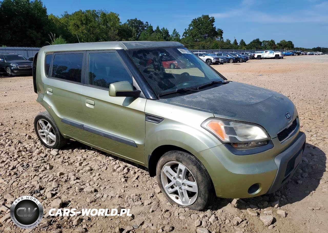 2010 Kia Soul + VIN:KNDJT2A22A7174099 - 4