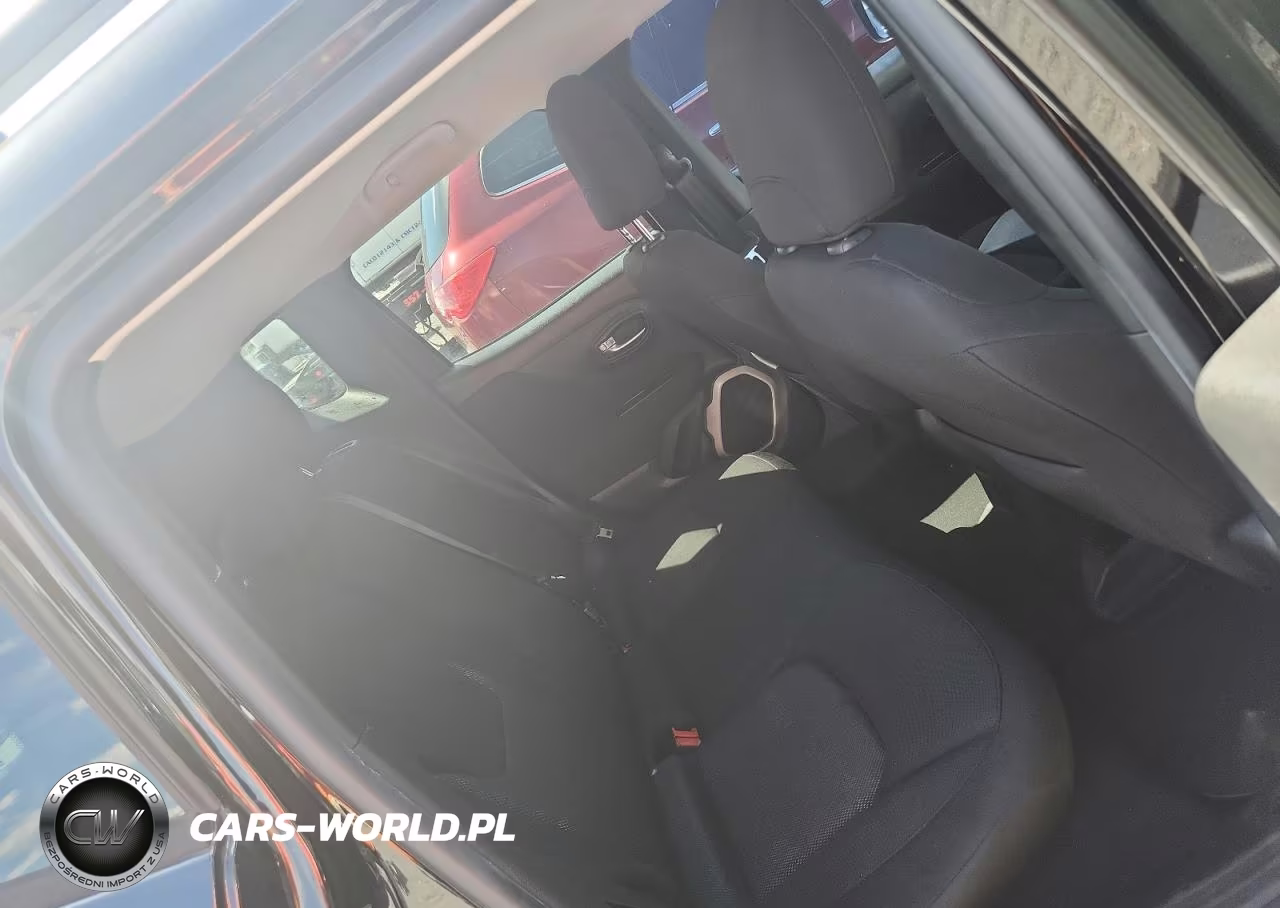 2017 Jeep Renegade Latitude VIN:ZACCJBBBXHPE84043 - 11