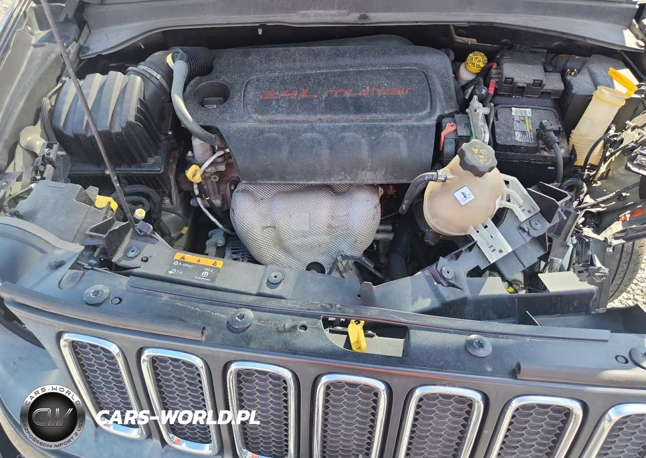 2017 Jeep Renegade Latitude VIN:ZACCJBBBXHPE84043 - 12