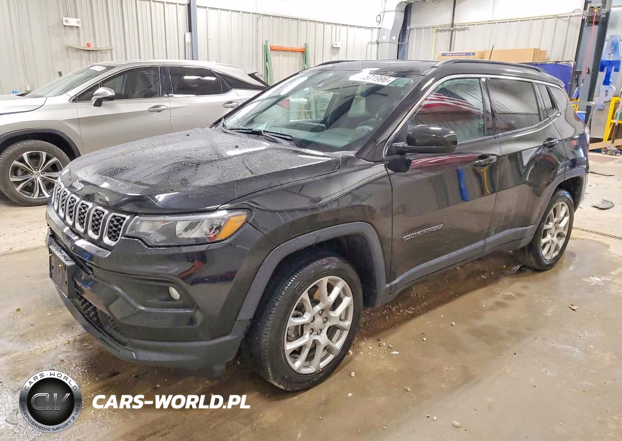 2024 Jeep Compass Latitude Lux VIN:3C4NJDFN1RT175483 - 1
