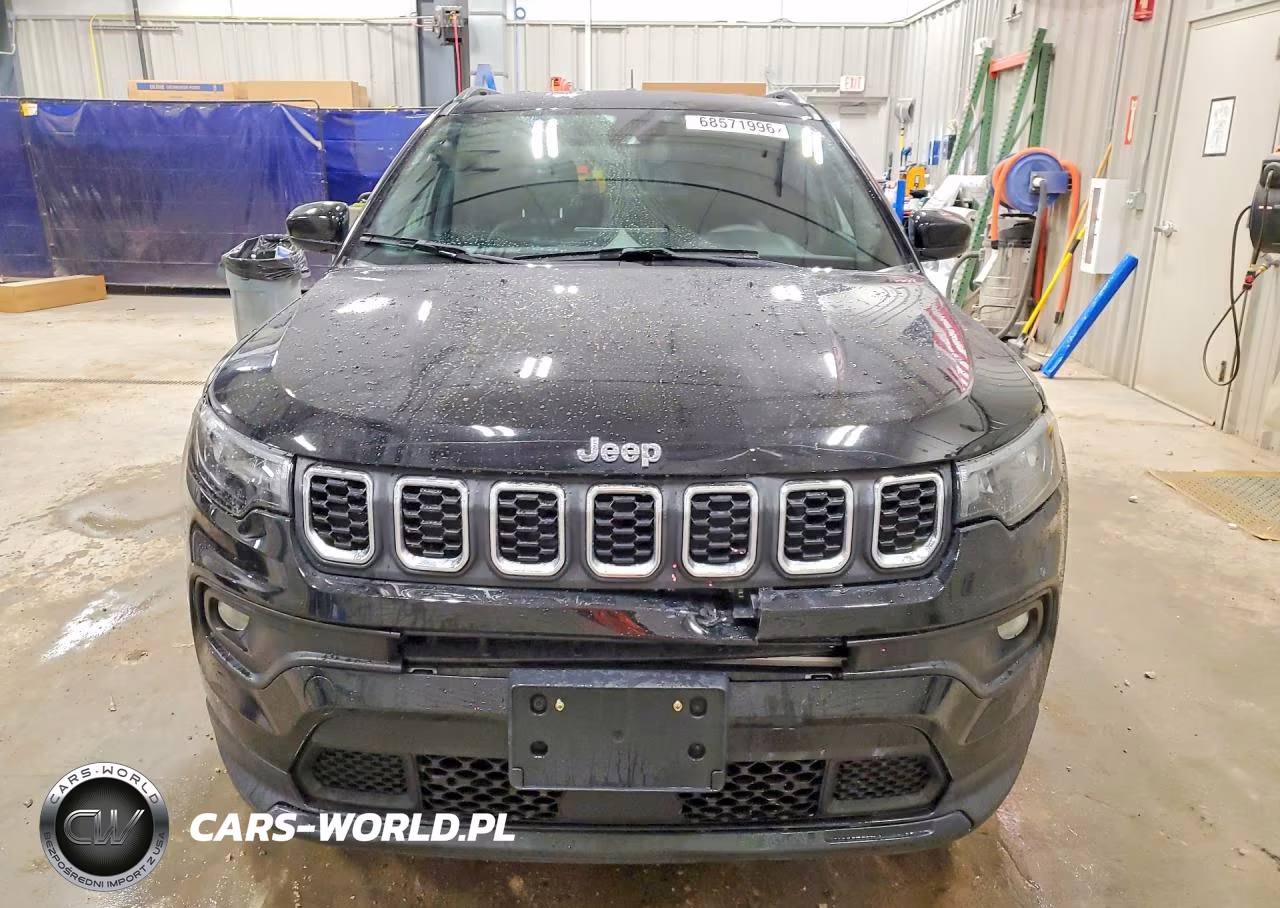 2024 Jeep Compass Latitude Lux VIN:3C4NJDFN1RT175483 - 5