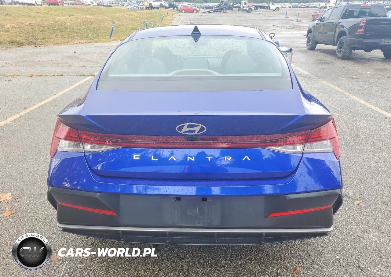2025 Hyundai Elantra Sel VIN:KMHLS4DG7SU920480 - 6