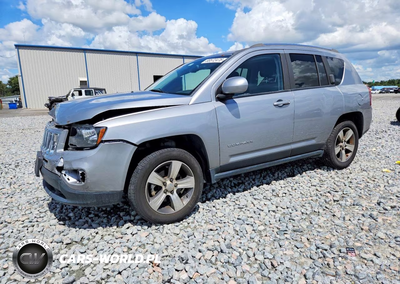 2016 Jeep Compass Latitude VIN:1C4NJCEA2GD735958 - 1
