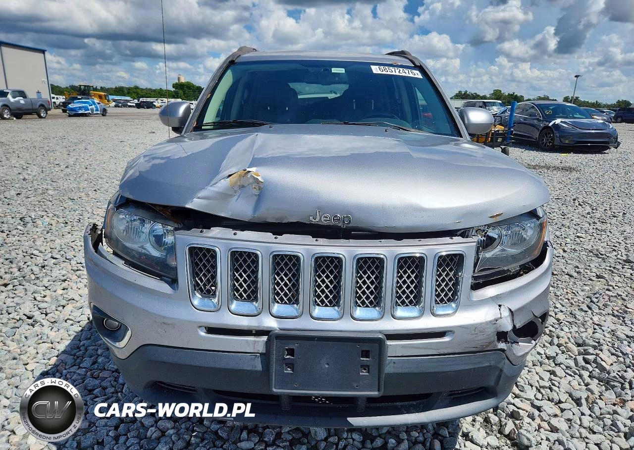 2016 Jeep Compass Latitude VIN:1C4NJCEA2GD735958 - 5