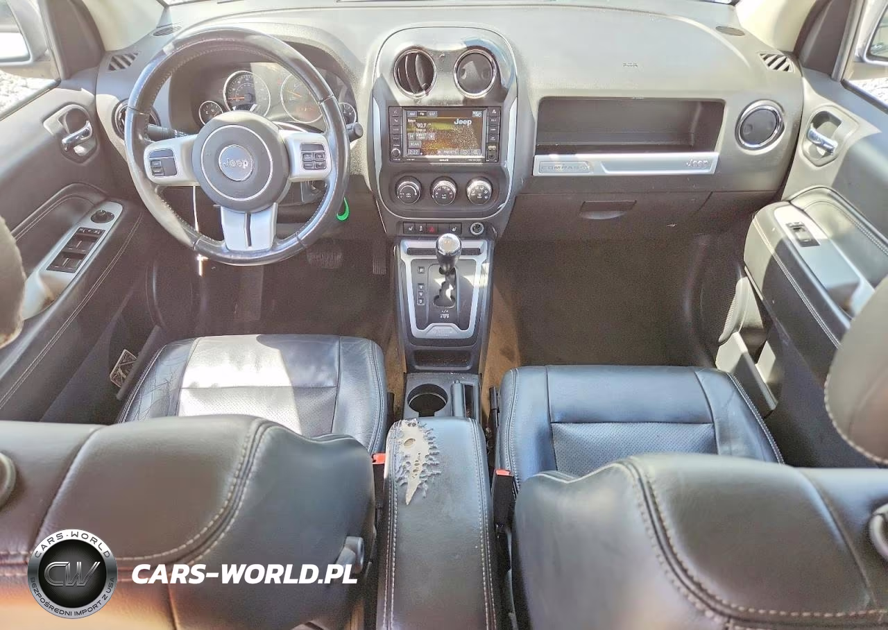 2016 Jeep Compass Latitude VIN:1C4NJCEA2GD735958 - 8