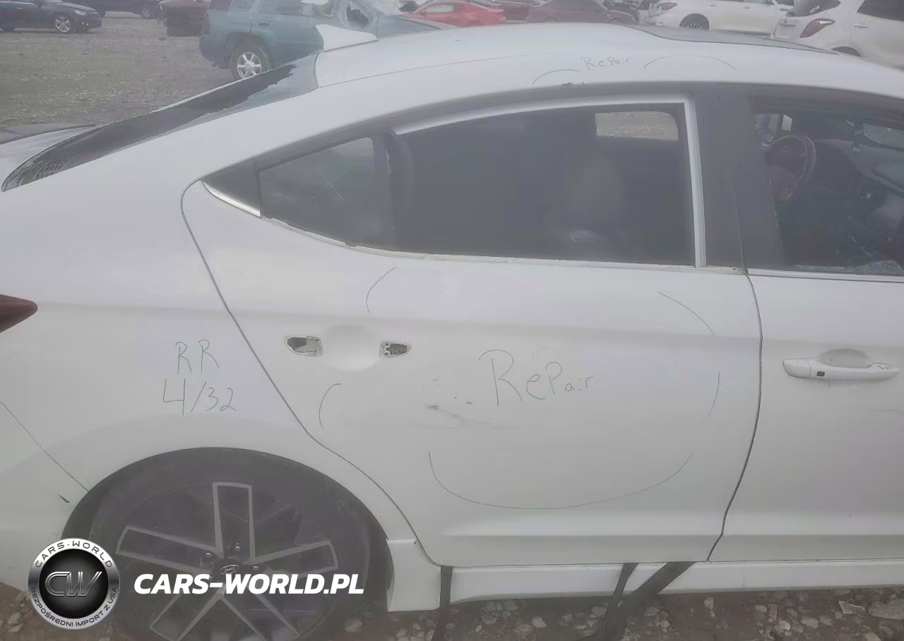 2020 Hyundai Elantra Sport VIN:KMHD04LB6LU979943 - 10