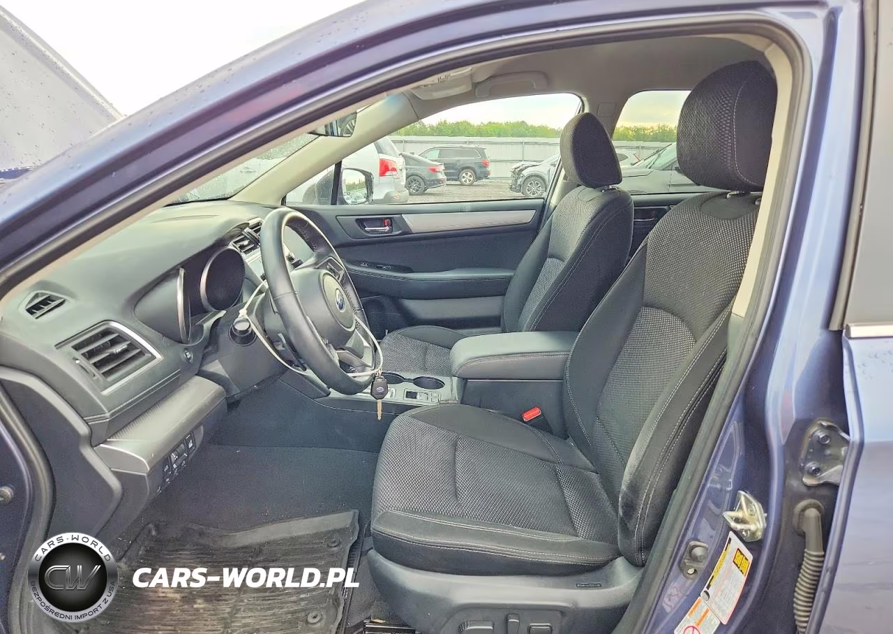 2018 Subaru Outback 2.5I Premium VIN:4S4BSAFC0J3300353 - 7