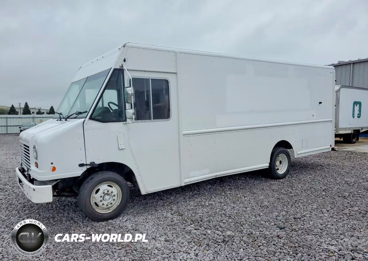 2016 Ford F59 Delivery Truck