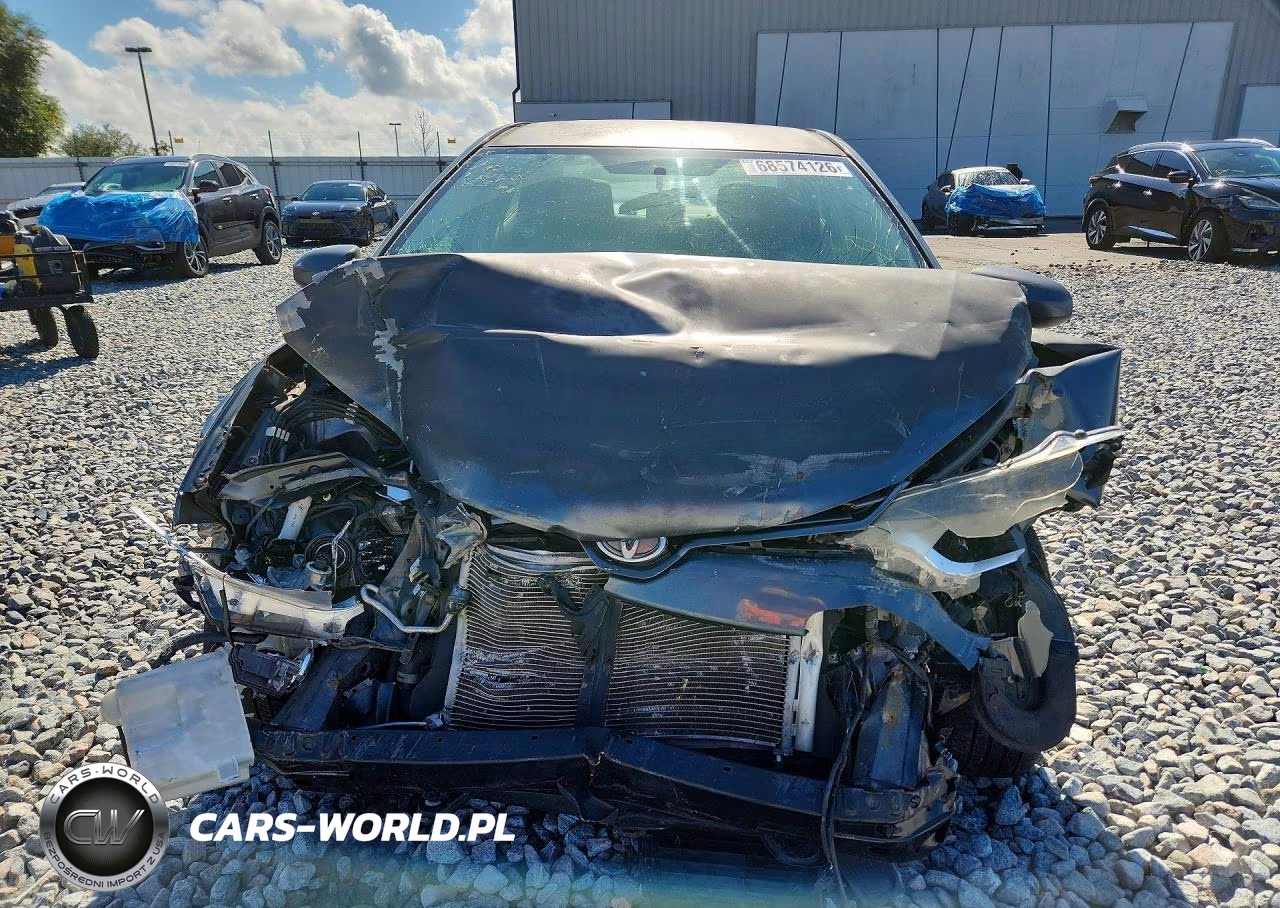 2016 Toyota Corolla Le VIN:5YFBURHE3GP371056 - 5