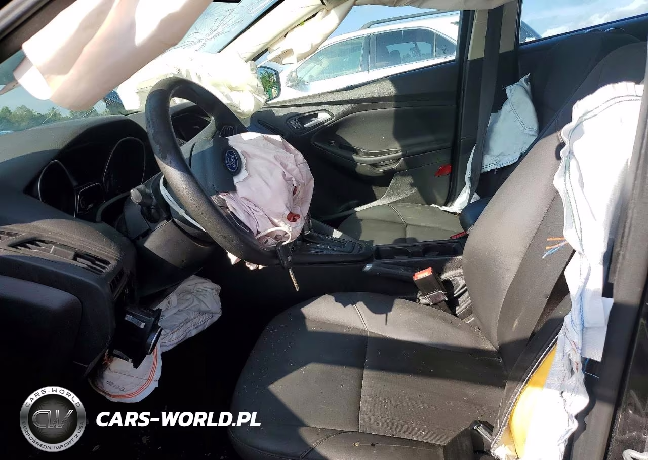 2016 Ford Focus Se VIN:1FADP3K20GL377858 - 7